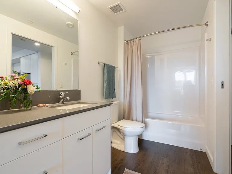 The Fowler Apartments — Photo 35