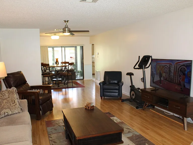 4525 Nutmeg Tree Ln — Photo 5