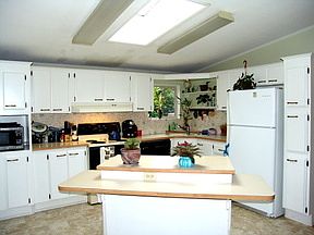 3rd image of 16600 25th Ave NE Unit 158