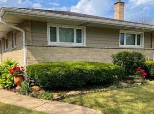 572 Lance Dr, Des Plaines, IL