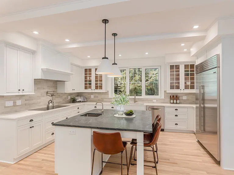 3903 Legation St NW — Photo 16
