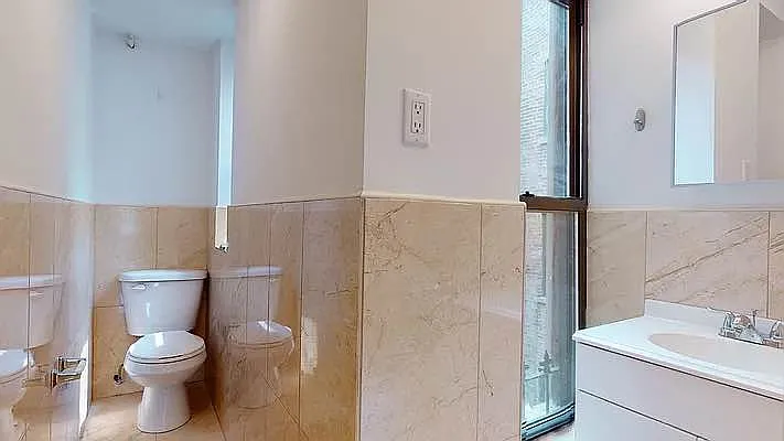 Rented by Bond New York | media 14