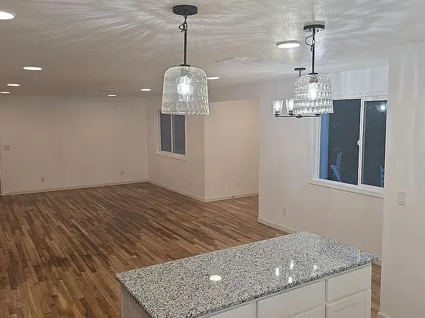 717 NE Fusite, Grants Pass, OR 97526