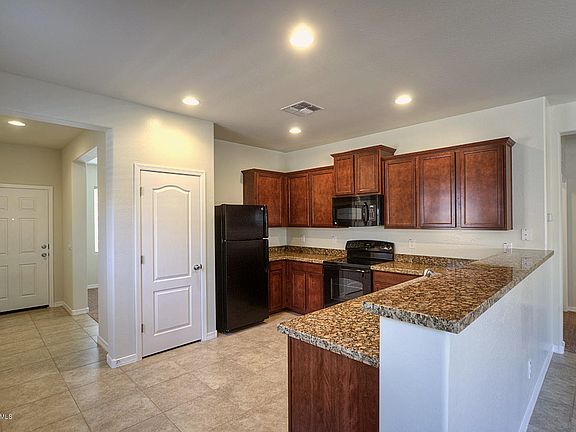 3rd image of 8292 W Kittiwake Ln W