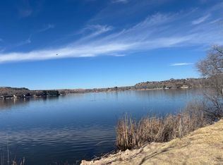 70 E Lakeshore Dr, Ransom Canyon, TX 79366