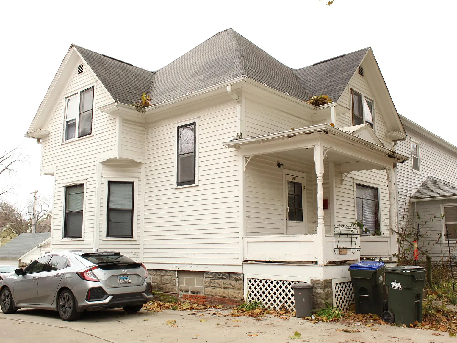 727 E Jefferson St — Photo 4