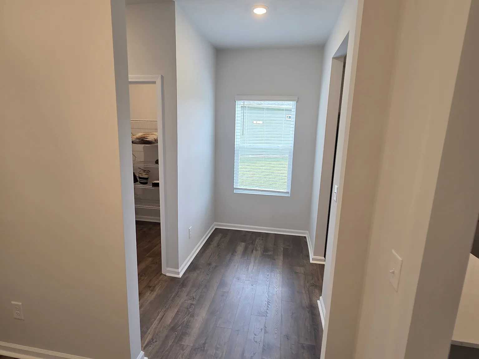 3 bed, 2032 sqft, $2,380 — Photo 3