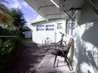 1741 NE 178th St #A, Miami, FL 33162