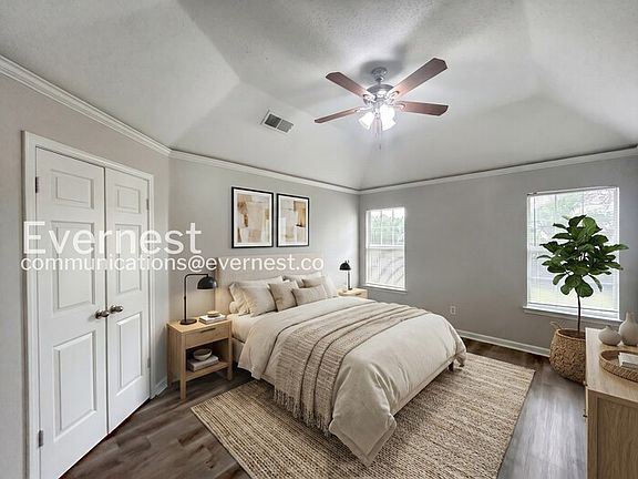 5th image of 1011 Painted Desert Ln