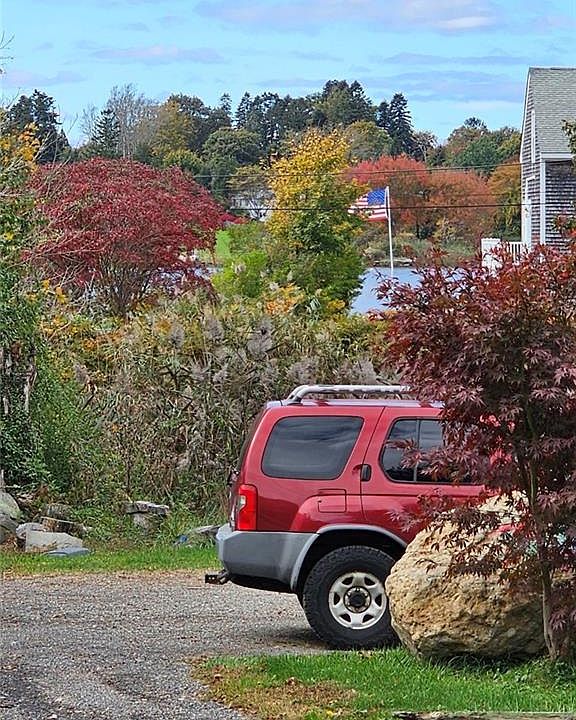 2nd image of 145 Lawrence Ct