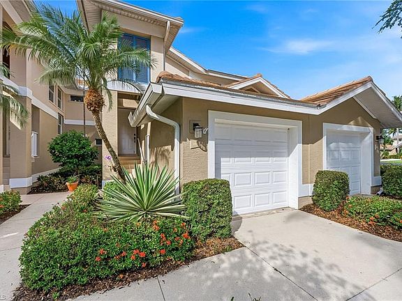 4th image of 832 Carrick Bend CIR #202