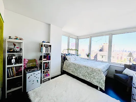 Sold by Spire Group | media 10