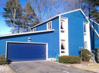 19 Concord Dr, Easthampton, MA 01027