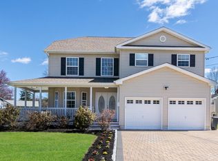 5 Glen Gary Rd, Middlesex, NJ 08846