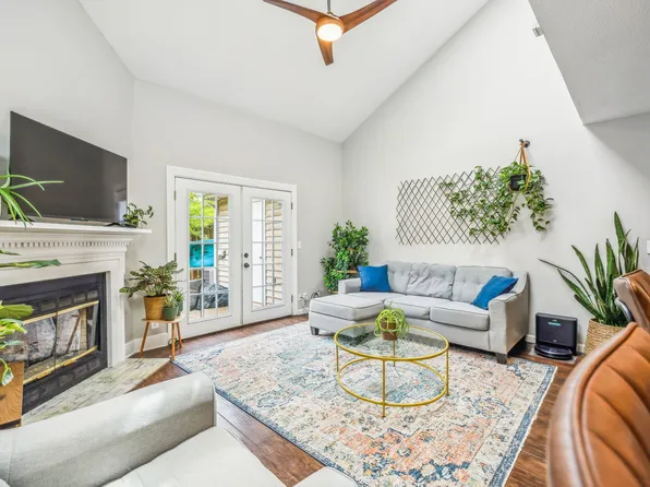 327 Yorkshire Cir, Nashville, TN 37211