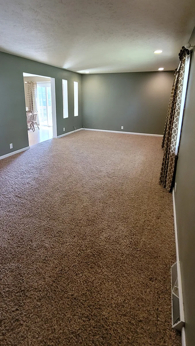 Building Photo - 4829 Parkview Dr