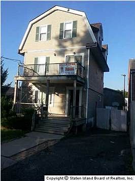1st image of 130 Llewellyn Pl