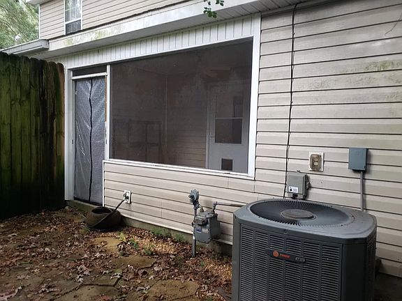 3rd image of 2992 Woodrich Dr #1-2