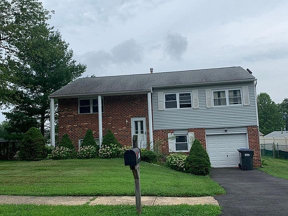2nd image of 525 Erickson Ave