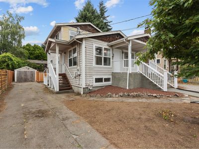 808 NE 70th St, Seattle, WA, 98115