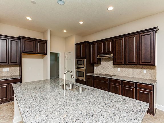 4th image of 429 Gianna Way