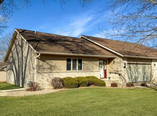 1150 S Greenfield Dr #1150, Freeport, IL