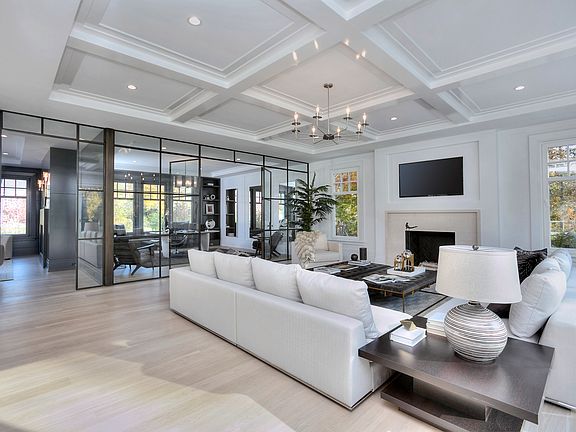 97 Skyview Lane