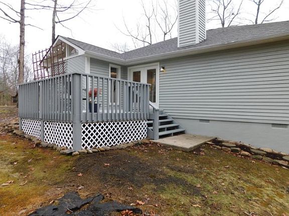 3rd image of 108 Exeter Dr