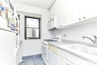 Rented by PocketBroker Inc