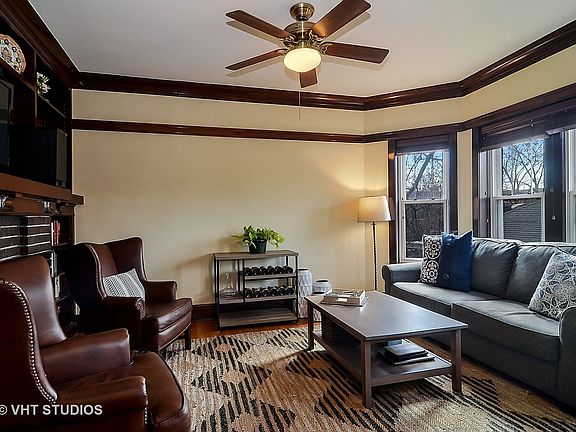 2nd image of 1440 W Summerdale Ave APT 3