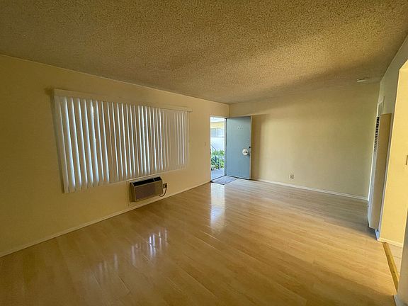 4th image of 731 N Azusa Ave APT 15