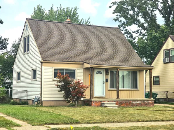 28522 Cambridge St, Garden City, MI 48135