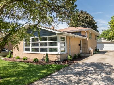 940 Sylviawood Ave, Park Ridge, IL, 60068