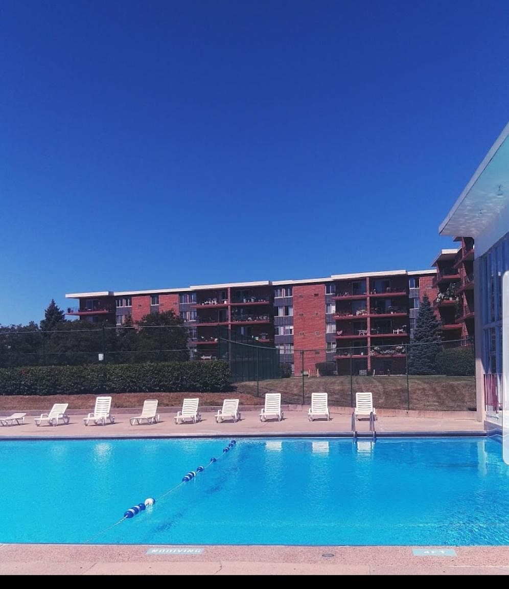 18 E Old Willow Rd, Prospect Heights, IL 60070 Zillow