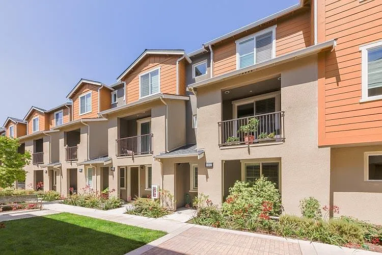 1301 Coyote Creek Way — Photo 27