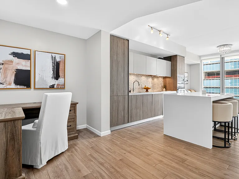 2900 NE 7th Ave #1908 — Photo 33