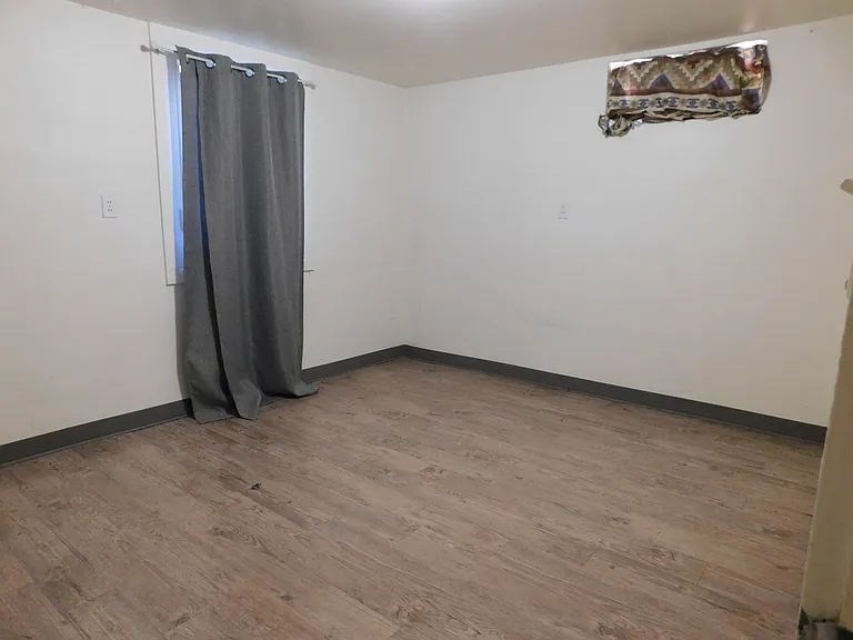 941 Walnut Ave — Photo 14
