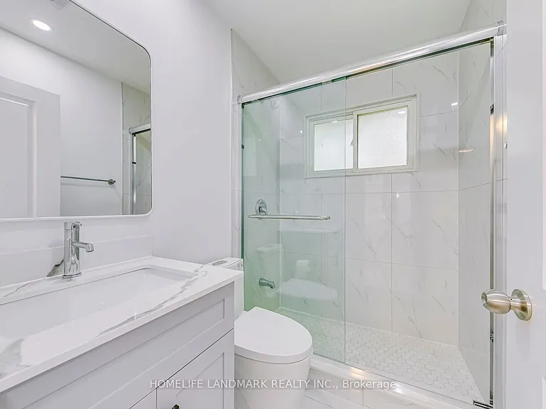 146 Manning Ave — Photo 20