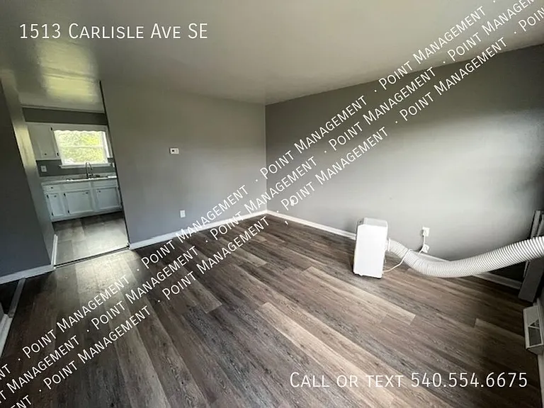 1513 Carlisle Ave SE — Photo 8