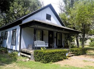 622 S Jefferson Ave, Iola, KS 66749