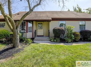 4 Andrew Jackson Ct #D, Monroe Township, NJ 08831