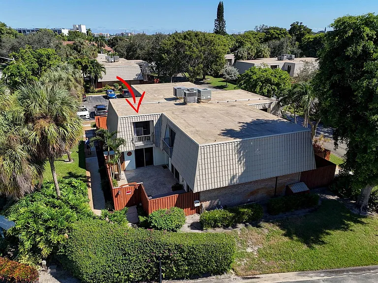 1700 Embassy Dr #103 — Photo 59