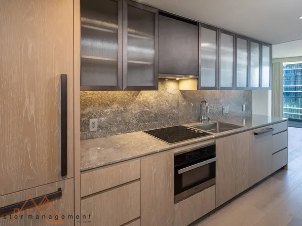 1000 Auahi St, Honolulu, HI
