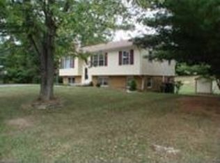 2280 Glade Dr SE, Christiansburg, VA 24073