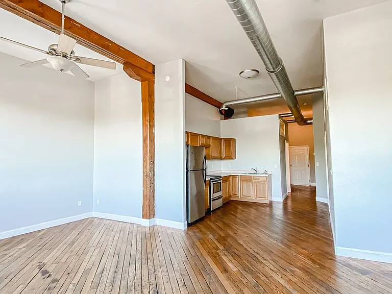 423 N 3rd Street — Photo 8