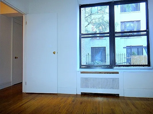 Rented by Balass Ralph, LREB | media 18