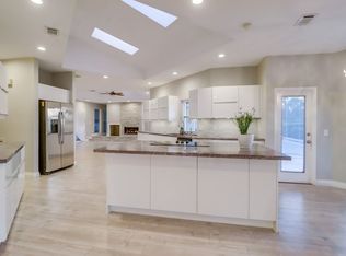 7301 Noche Tapatia, Rancho Santa Fe, CA 92067