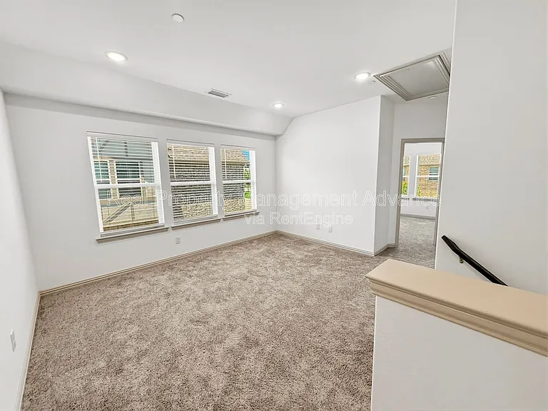 6064 Silverado Trl — Photo 11