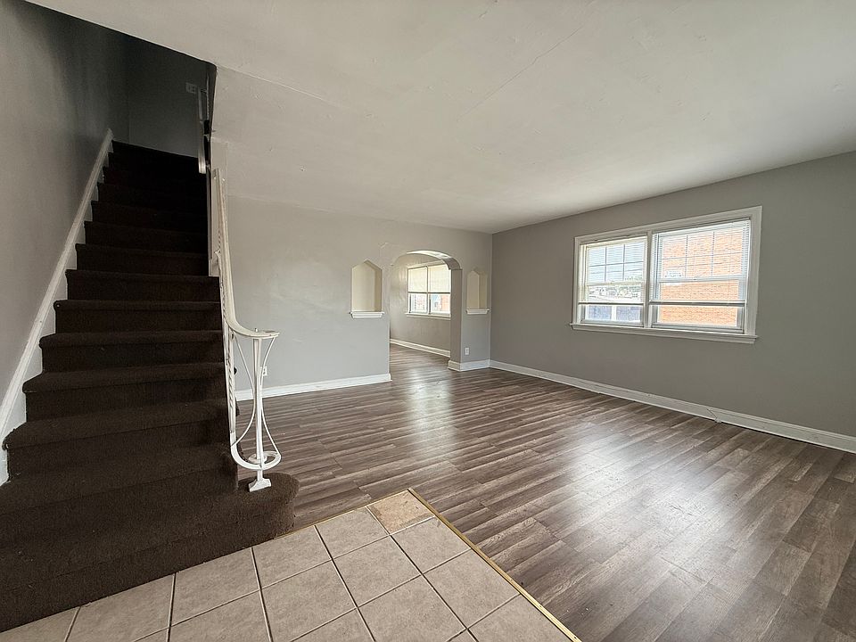 1st image of 2900 Brighton St