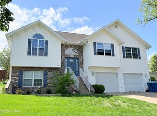 4234 Grand Ave, Joplin, MO 64804
